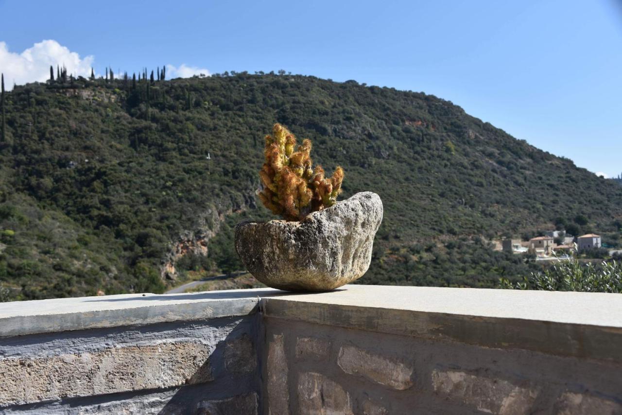 Athina'S Stone House In Kardamyli Villa Exterior photo