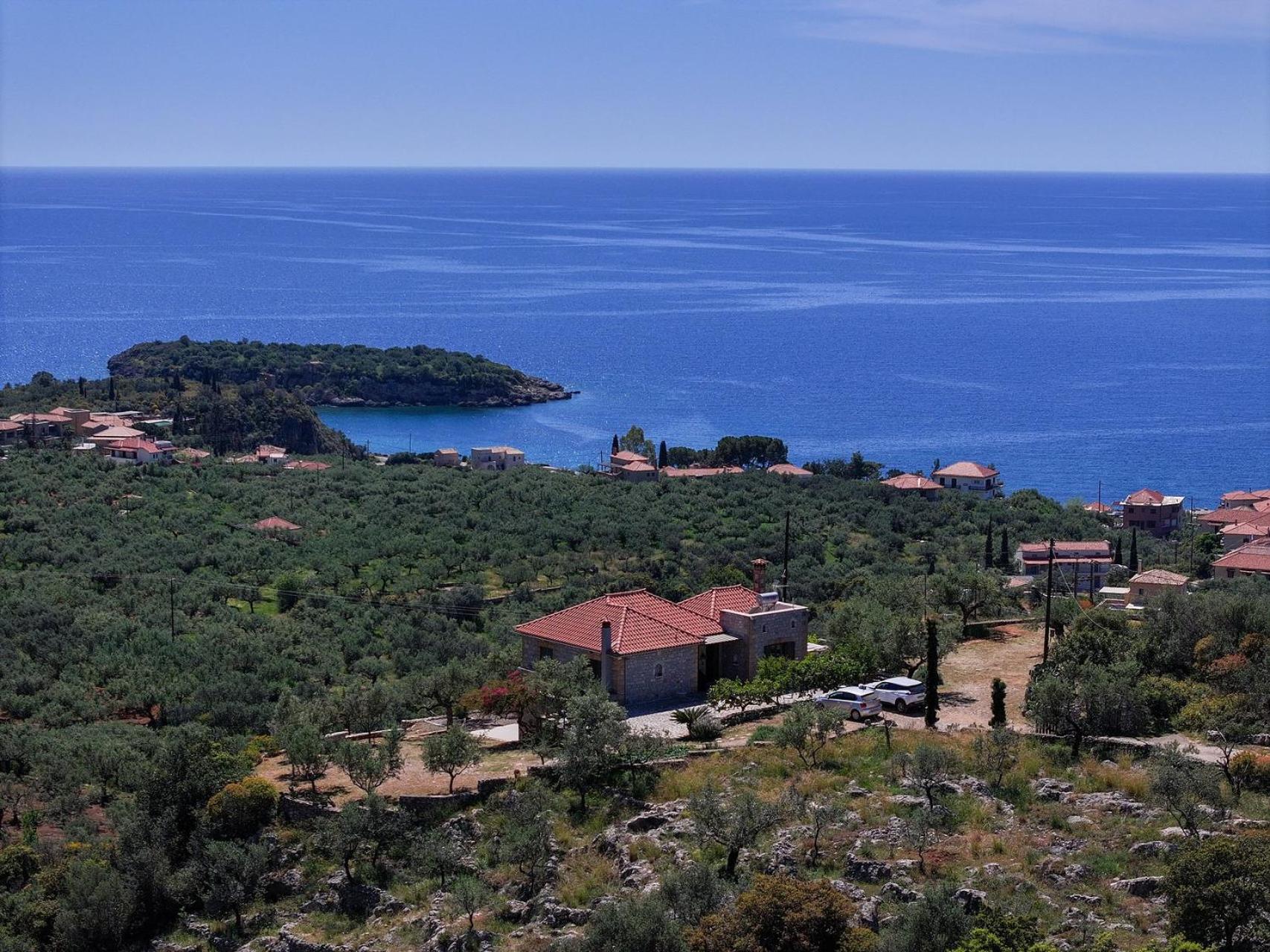 Athina'S Stone House In Kardamyli Villa Exterior photo